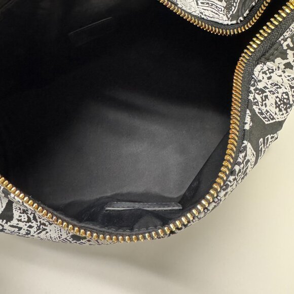 Medium DiorTravel Nomad Pouch - Picture 8 of 13